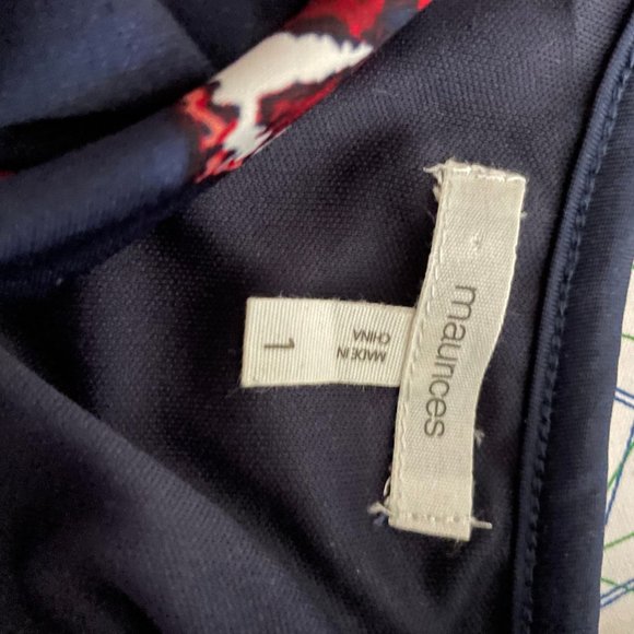 Mauricies Tunic - Women's Size 1 L  Floral Meets Geometric: A Fusion of Patterns - Picture 6 of 6